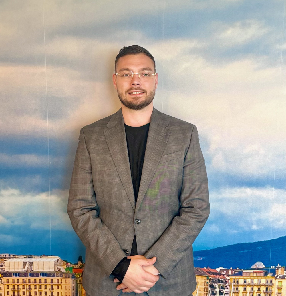 romain_bosshard (1).heic romain_bosshard (1).heic